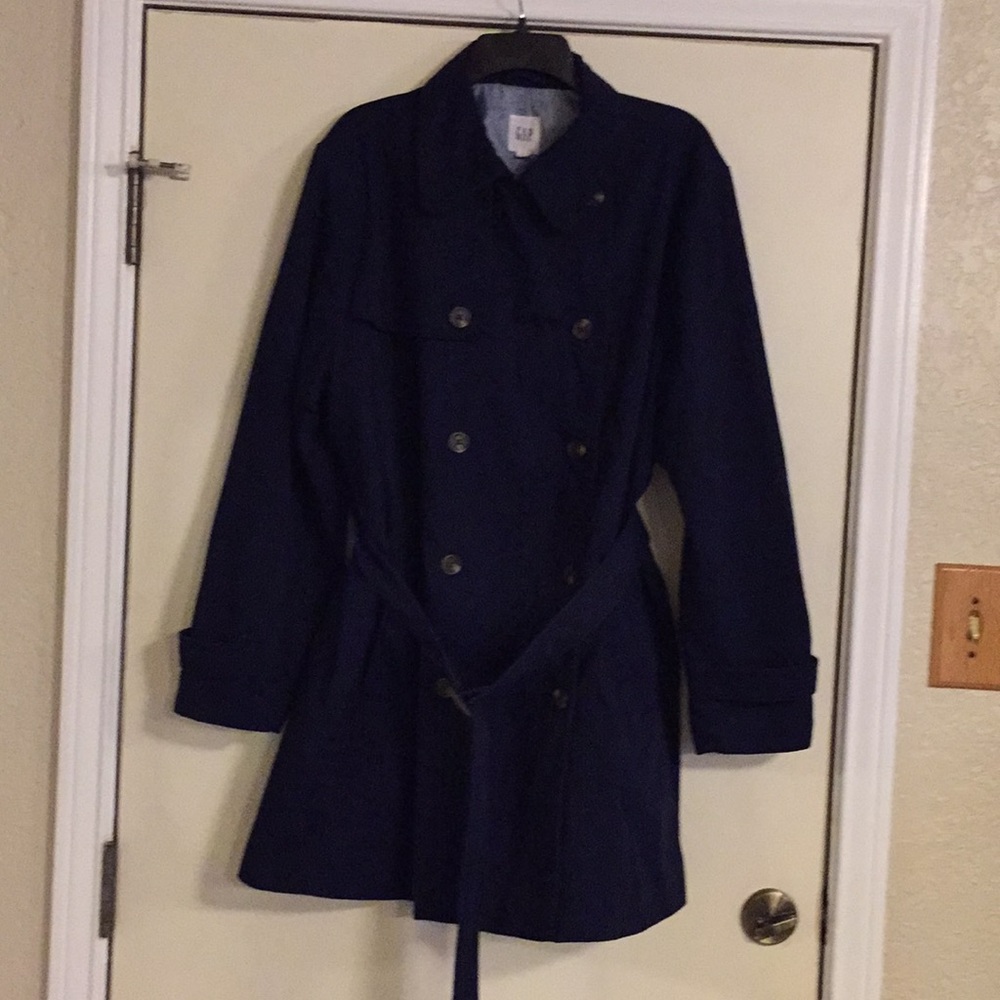 GAP trench coat